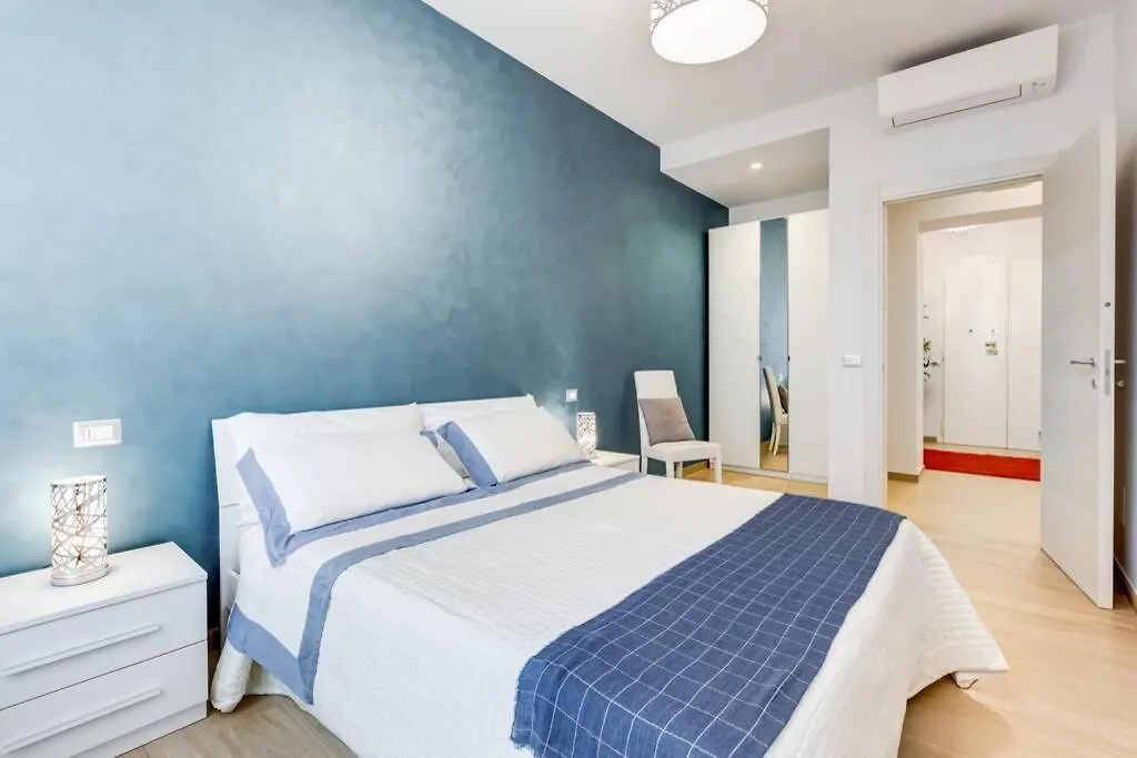 Apartment Vatican Brothers Italy